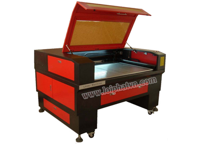 Máy cắt laser BL1390